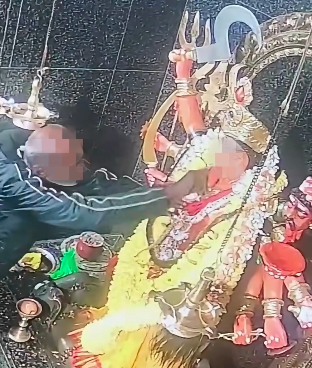 Image from: Polis buru lelaki curi duit dan rantai leher di sebuah kuil