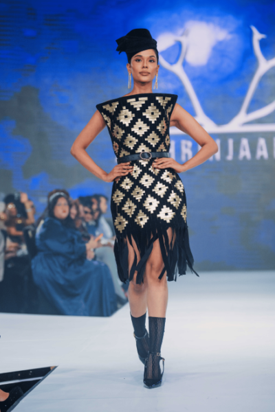 Image from: Bila warisan turun catwalk