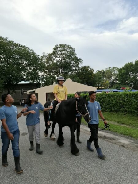 Image from: Hipoterapi bantu anak autism tenang dan fokus
