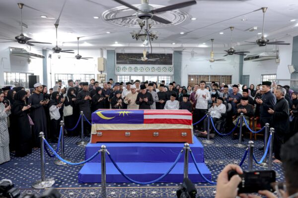 Image from: Penghormatan negara