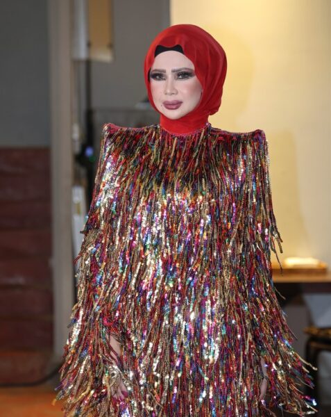 Image from: Tidak pernah memaksa, menantu juga ada privasi – Che Ta 