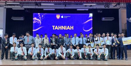 Image from: SDAR Symphonic Band juara pancaragam Asia