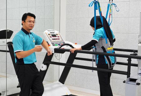 Image from: Strok bukan penamat hidup,  Abdul Wahid gigih jalani pemulihan