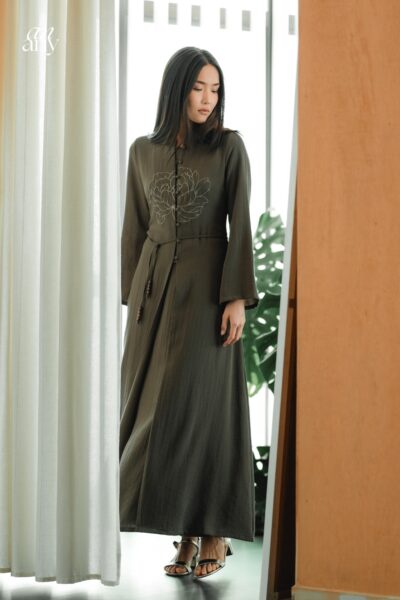 Image from: Cantik, sopan dengan Timur