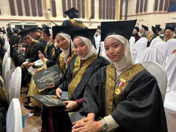Image from: Cabaran pembakar semangat bergelar graduan