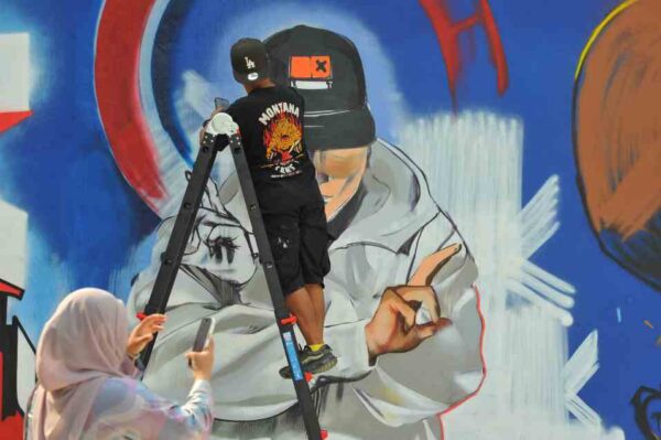 Image from: Seni grafiti indahkan tembok penjara