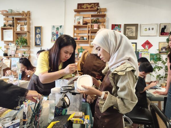 Image from: Tenang sambil menghasilkan trinket tray