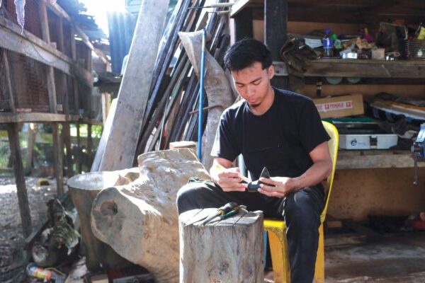 Image from: Pahat, kikir ‘peneman’ si pandai kayu