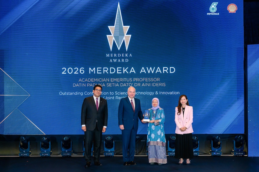 Image from: From Farms To Hospitals To National Policy: How Three Merdeka Award Recipients Took Malaysian Science Beyond The Lab