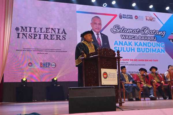 Naib Canselor Titip 10 Pesanan kepada Pelajar Baharu UPSI