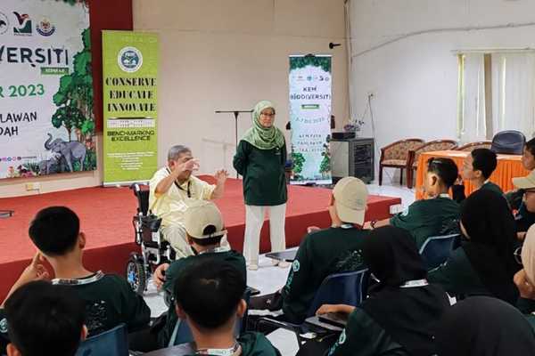 Unleashing Creativity: Dean's Triumph Over Obstacles Inspires a New Generation of School Children