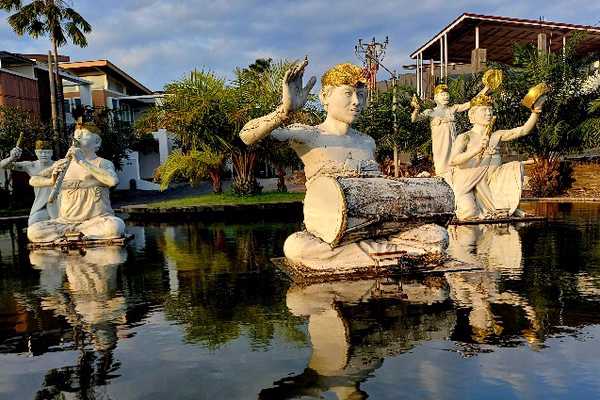 Silent Sculptures at Greenlot Residences on Island of Bali