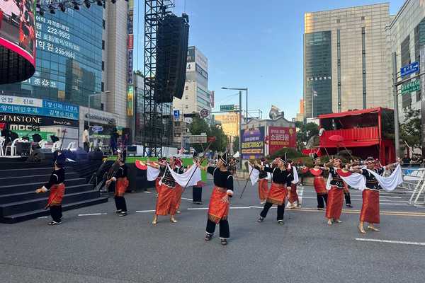 FMSP Dance Troupe UPSI Rangkul Persembahan Terbaik di Korea Selatan