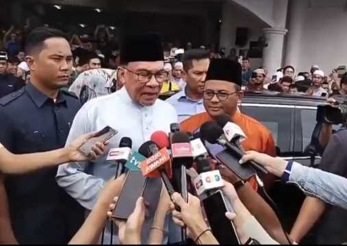 PMX's Tower of Coincidence: MACC's Unplanned Skyline Makeover or Just Another Casual Friday in Malaysian Politics?
