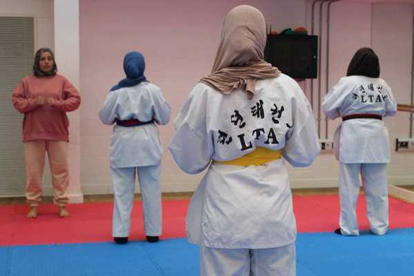 Mentakrifkan Keberanian: Wanita Muslim dan Kejayaan di Dunia Taekwondo