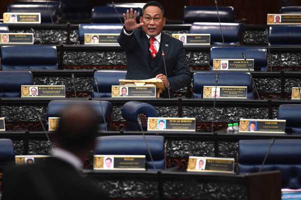 MACC Refutes RM94 Million Cash Discovery Claim Amid Heated Parliamentary Debate