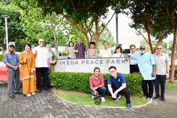 Ikeda Peace Park in front of SGM Selangor Culture Centre Klang, a beautiful greenery landmark for community walkabouts