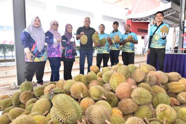 2.3 Tan Durian Meriahkan Hari Keluarga UPSI 2025