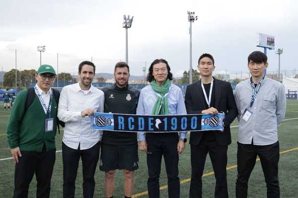 Malaysia coach visits RCD Espanyol de Barcelona