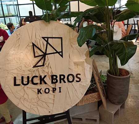 快来体验不同的咖啡馆LuckBros Kopi #麦走鸡