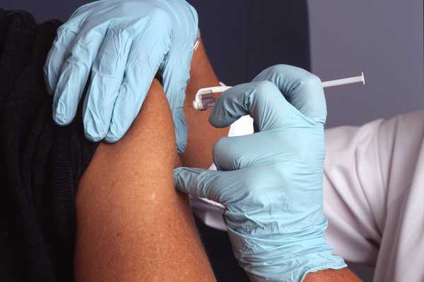 Fifty Food Handlers in Petaling Jaya Receive Typhoid Vaccination Warnings
