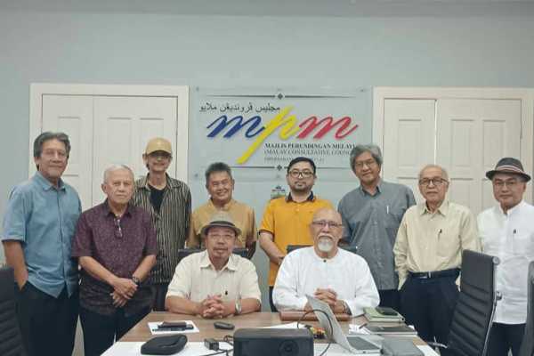 The Chairman of Persatuan Aeroangkasa MYAEROSATU voluntary management committee must function based on its constitutions
