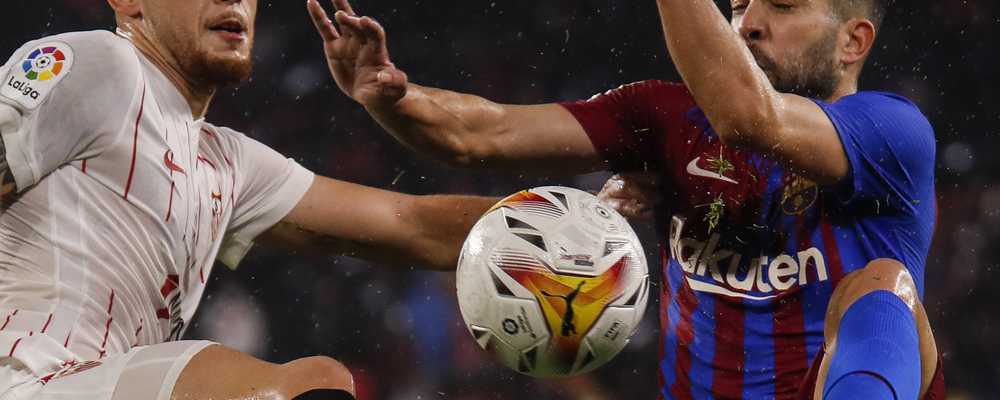 FC Barcelona vs Sevilla FC: Key clash at the top as third hosts second