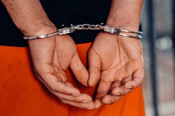 Kelantan Cracks Down: Civil Servants Among Five Arrested in Major Land and Gold Fraud Scams