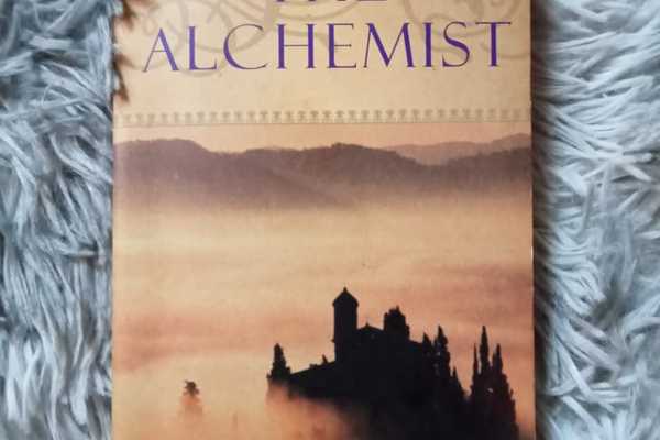 10 Books To Read When You’re Feeling Lost