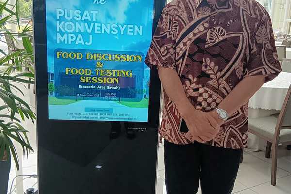 Aizat's wedding reception food tasting crucial to confirm the quality & flavor of menu aligns with the vision of D-day