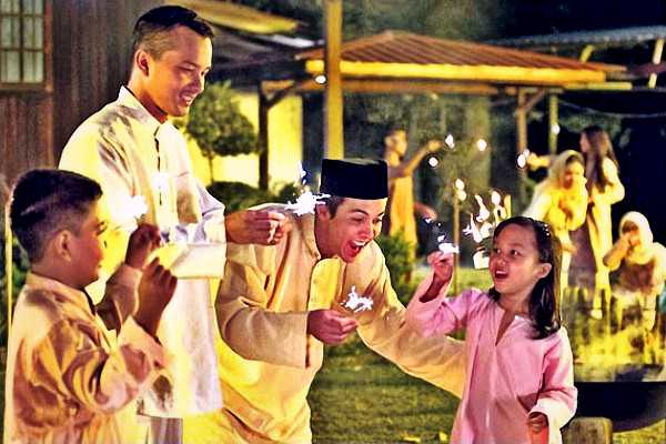 Who Normalizes Overpriced Raya Attires?