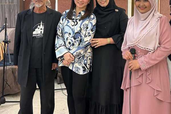Local residents in Taiping & King Edward VII batch '66 classmates mourned the demise of legendary musician, Sharifuddin