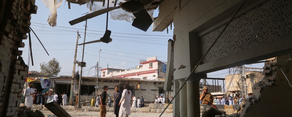 Pakistani forces end 20-hour standoff with militants in the northwest -  Newswav