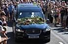 Bonnie Tyler fans gather for memorial procession