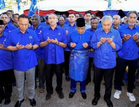 PRN Johor: Zahid, Hishammuddin Iringi Onn Hafiz Serah Borang Pencalonan
