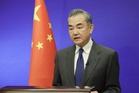 王毅访加谈经贸合作 称加拿大对华出口有望翻倍