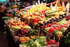 英政府吁众储存粮食等物资 应对国家紧急状况