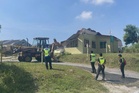 Proses Roboh Surau al-Karamah Berjalan Lancar, Operasi Terkawal Tanpa Gangguan
