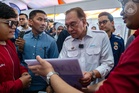 PM Anwar Minta FAM Teliti Desakan Tarik Kerakyatan 7 Pemain Warisan Harimau Malaya