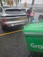 Rider GrabFood Tak Lari Dari Tanggungjawab, Cari Pemilik Xpeng Untuk Ganti Rugi, Sekali Ini Pula Reaksi Owner