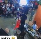 Tular Tendang Anak Perempuan Di Restoran, Lelaki 40-an Serah Diri Kepada Polis