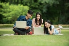 Untuk Melawan AI, Universiti Amerika Haramkan Pelajar Tahun Pertama Menggunakan Peranti Dalam Kelas