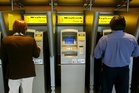 Tiada Lagi Caj RM1 Untuk Pengeluaran ATM Berkuat-kuasa 1 Julai 2026