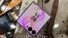 Pandang Pertama Samsung Galaxy Z Flip8 – Ikon Lipat Yang Terus Diperkemaskan