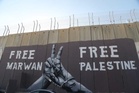SURUHANJAYA PALESTIN TUDUH ISRAEL CUBA BUNUH PEMIMPIN FATAH, MARWAN BARGHOUTI DI DALAM PENJARA