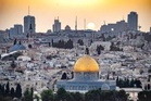 Ratusan peneroka Israel menyerbu masuk ke Masjid Al-Aqsa, manakala Netanyahu bermegah di bawah Tembok Al-Buraq dengan berkata: “Kami Akan Tetap di Sini.”