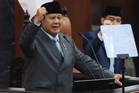 Presiden Indonesia Laung ‘Bebaskan Palestin’ Usai Menerima Keffiyeh Daripada Duta