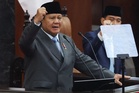 Presiden Indonesia Laung ‘Bebaskan Palestin’ Usai Menerima Keffiyeh Daripada Duta