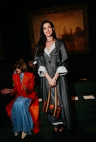 Pop Art Meets Park Avenue Princess—Louis Vuitton’s Cruise 2027 Show Has Cult Status Written All Over It