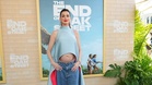 Why is the internet accusing Anne Hathaway of wearing a fake pregnancy belly?